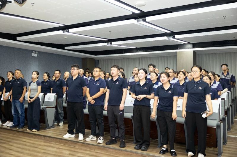 崢嶸歲月鑄軍魂，紅色精神永傳承 | 卓一牧業(yè)開展“八一”建軍節(jié)主題慶?；顒? class=